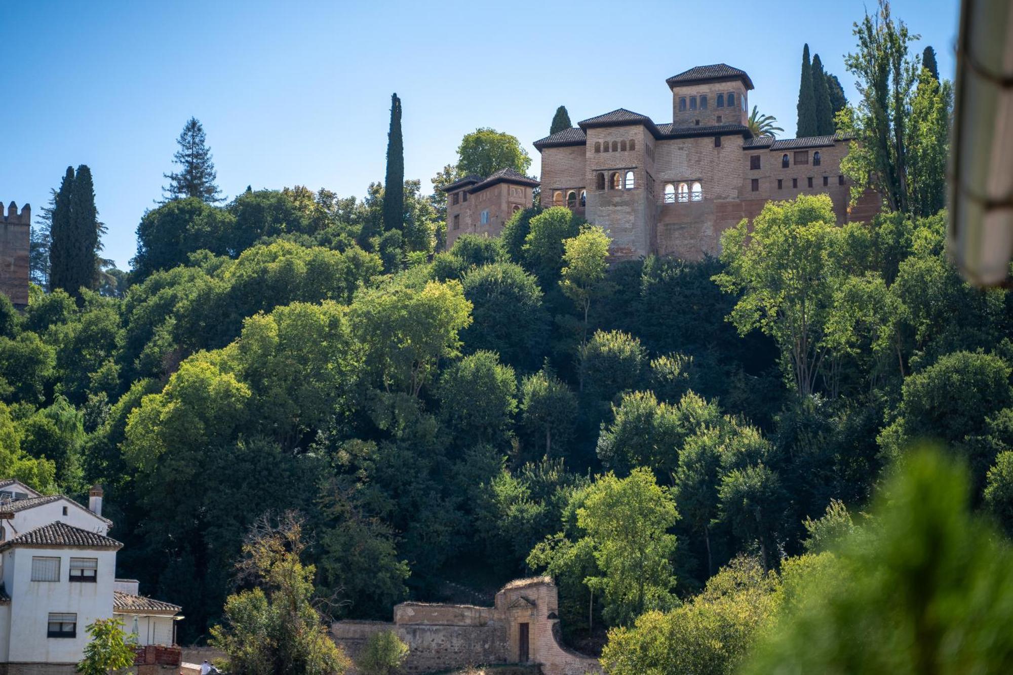 Apartamento para dos a los pies de la Alhambra Granada Bagian luar foto